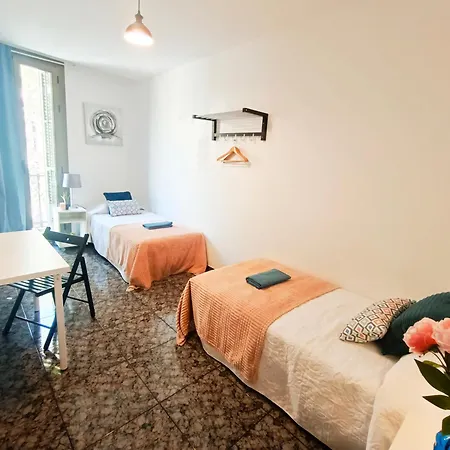 Private At Plaza Urquinaona Hostel Barcelona